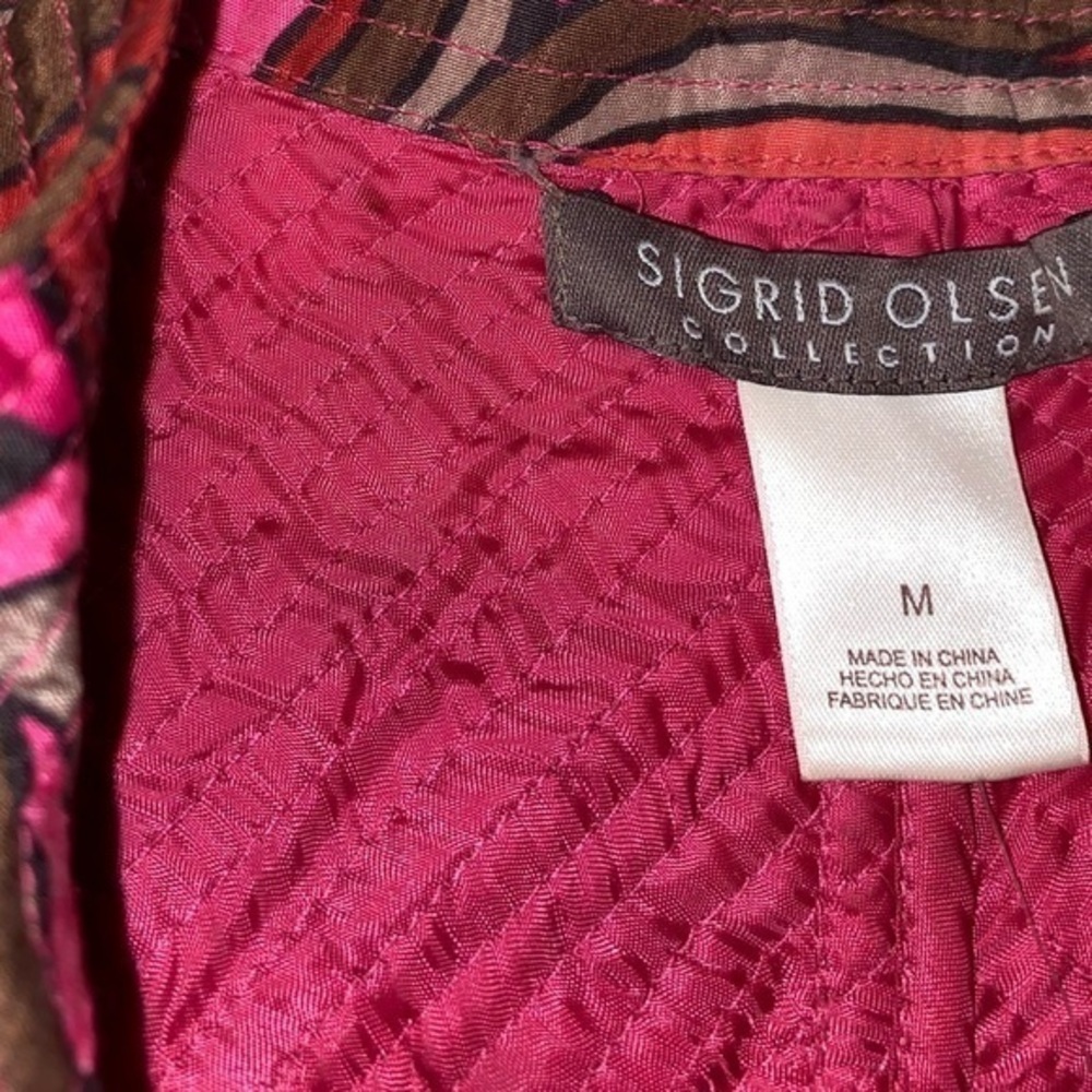 Women's Colorful Quilted Jacket - Picture 4 of 4